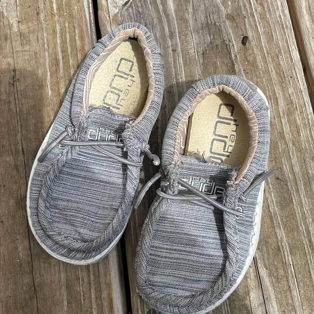Hey Dude Charcoal Knit Loafers Kids Size 6